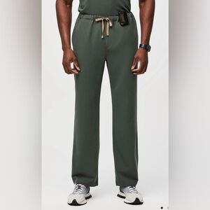 Figs Men's Olive Green Scrub Pants